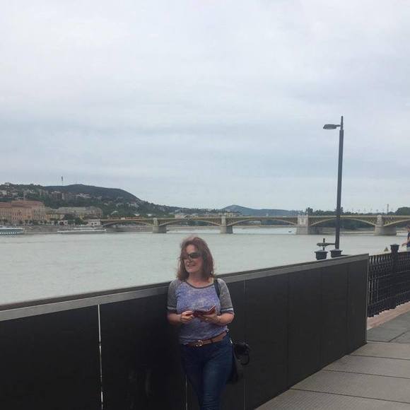 Meet your Posher, Rebecca - Picture 1 of 1